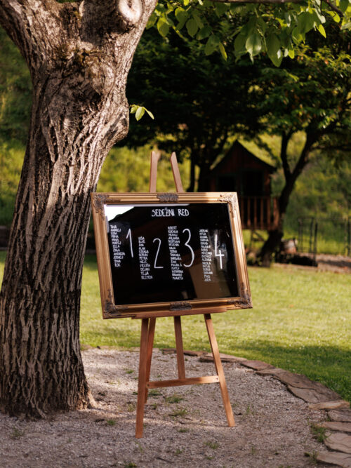 __V_3402 Manjše zlato ogledalo