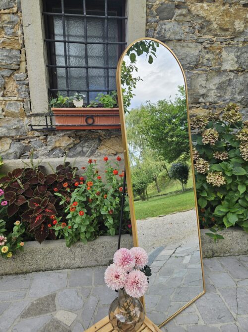 Veliko samostoječe ogledalo