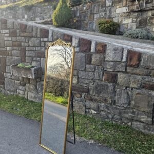 Samostoječe ogledalo vintage